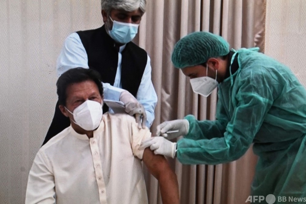 パキスタン首相がコロナ陽性、ワクチン接種の2日後に