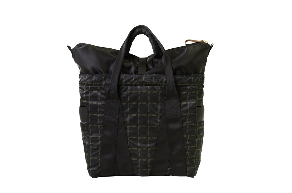 「MARNI×PORTER」第6弾発売に、21日から