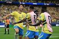 日本、W杯16強ならず 王国ブラジルに逆転負け サッカーW杯北中米大会・決勝トーナメント1回戦、ブラジル対日本。逆転ゴールを決めて喜ぶブラジルのガブリエウ・マルティネッリ(左、2026年6月29日撮影)。(c)Paul ELLIS / AFP