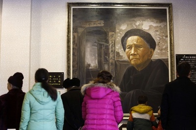 中国初の「親孝行」博物館、家族の価値の復権目指す