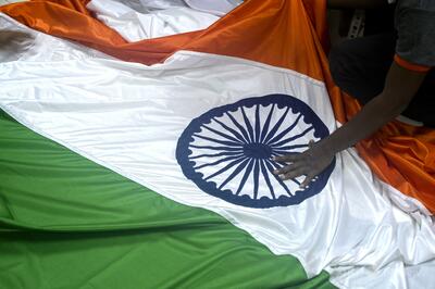 10代の3姉妹が自殺、依存していた韓国文化を断たれたのが原因か インド