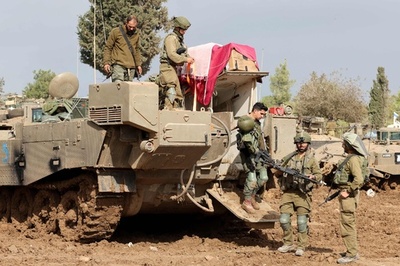 イスラエル軍、人質3人を誤って射殺 ガザ北部