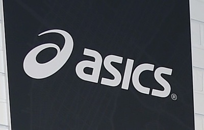 アシックスの店舗で珍事、ポルノ動画が大型スクリーンに数時間流れる NZ