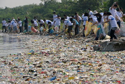 外洋の海面、88％がプラスチック粒子含有 研究