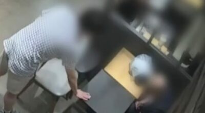 カフェで注文せず居眠り、喫煙した高齢女性…韓国・制止されると「幽霊を追い払っている」