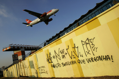 サンパウロ空港事故、会社が遺族に賠償金