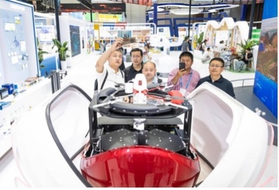 2025年上期の中国経済の安定成長を専門家が高く評価