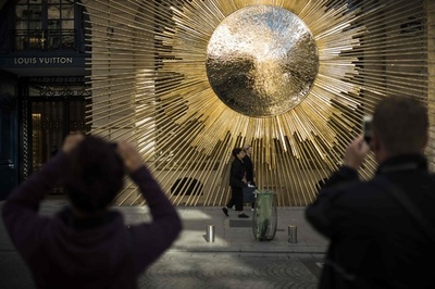 「ルイ・ヴィトン」ヴァンドーム広場にメゾンオープン