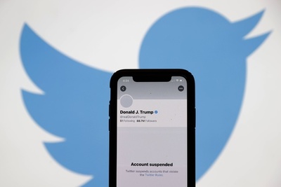 ツイッター、トランプ氏のアカウントを永久停止