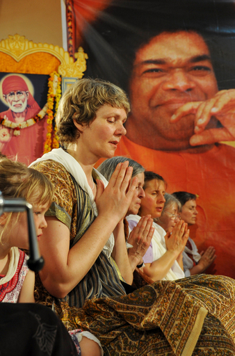 インドの霊的指導者、サイ・ババ死去 85歳