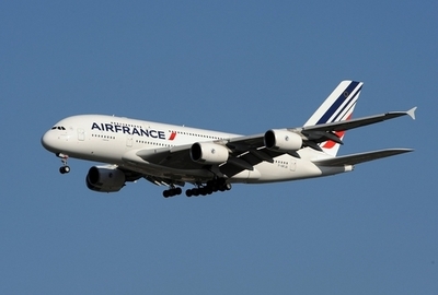 エールフランス超大型機、小型機と接触 JFK空港