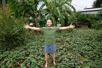 都会で1年間食費ゼロ生活に挑戦！ 米男性のCO2削減プロジェクト