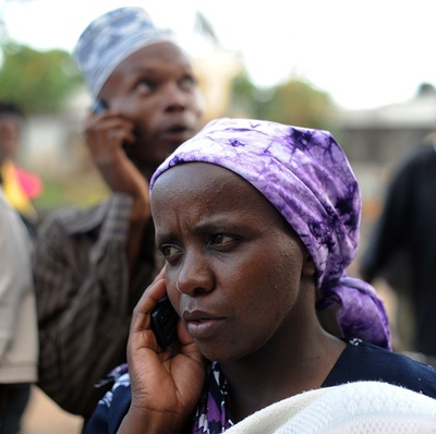 ケニアで2夜連続の襲撃、大統領はソマリア過激派の関与否定