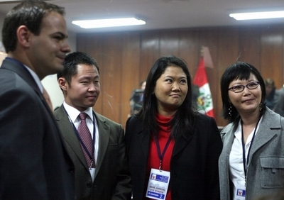 フジモリ元大統領の次女、父の収監施設で結婚式を希望