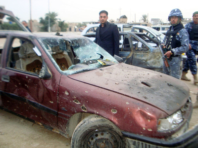イラクで連続爆発、州知事が負傷