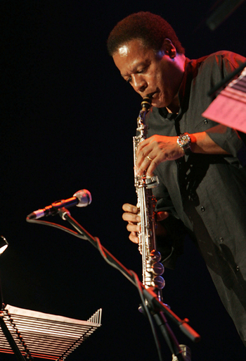 ウェイン・ショーターとハービー・ハンコック 3都市を巡るツアーを行う - インド