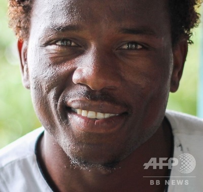 豪の難民収容所で抗議続けたスーダン人男性、人権賞を受賞