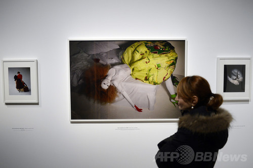 「VOGUE」アーカイブ写真展、仏パリ・モード博物館で開催 「VOGUE」アーカイブ写真展、仏パリ・モード博物館で開催