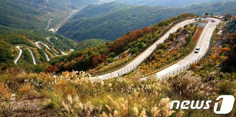 慶尚北道永川市の普賢山天文台へ向かう「天水ヌリム道」(c)news1