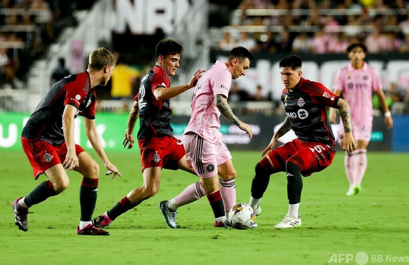 インテル・マイアミ、メッシが前半途中で交代も4発快勝