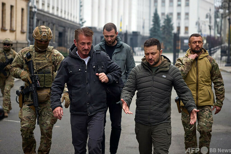 ショーン・ペンさん作品、ベルリン映画祭で公開へ ウクライナ大統領のドキュメンタリー