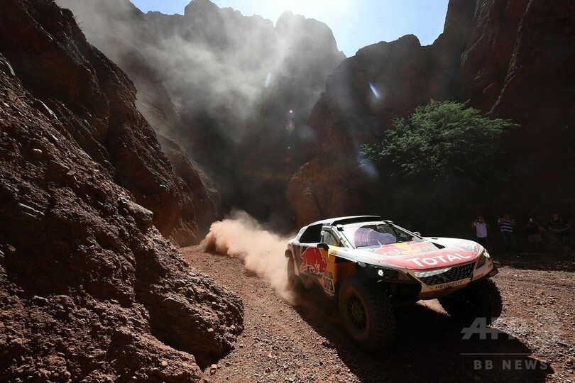 プジョーが表彰台独占、トヨタ勢は大苦戦 ダカールラリー