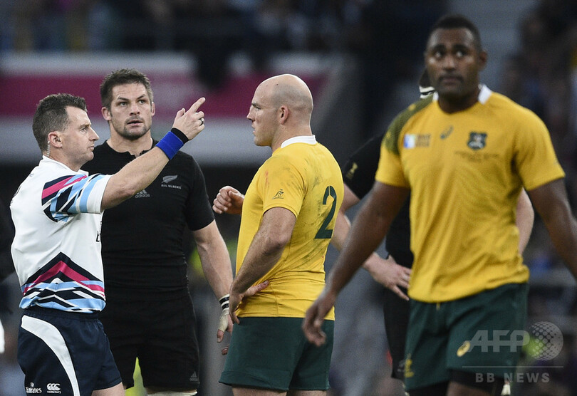ラグビーW杯決勝のレフェリー「化学的去勢を求めたことも」、過去の葛藤語る