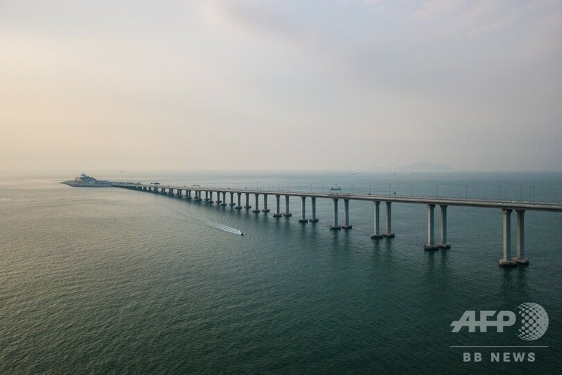 世界最長の海上橋、中国で開通式 香港・マカオ・珠海つなぐ55キロ