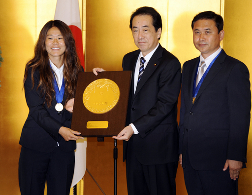 なでしこジャパンに国民栄誉賞を授与 写真4枚 国際ニュース Afpbb News