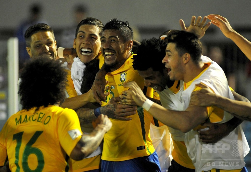 ブラジルがウルグアイに4発大勝 W杯南米予選 写真10枚 国際ニュース Afpbb News