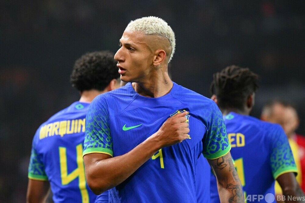 ブラジル代表　リシャルリソン　ユニフォーム ブラジル代表ユニフォーム リシャルソン - メルカリ