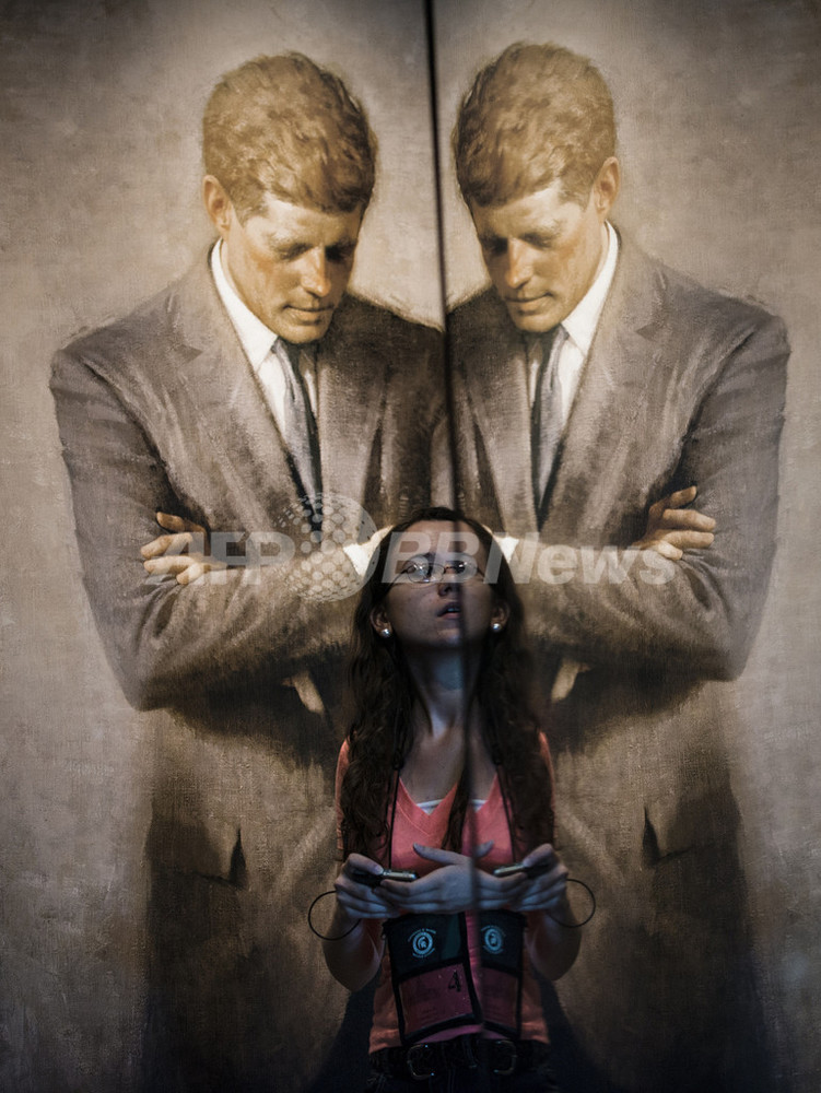 img_e237554a0257d439cdf874cb5a