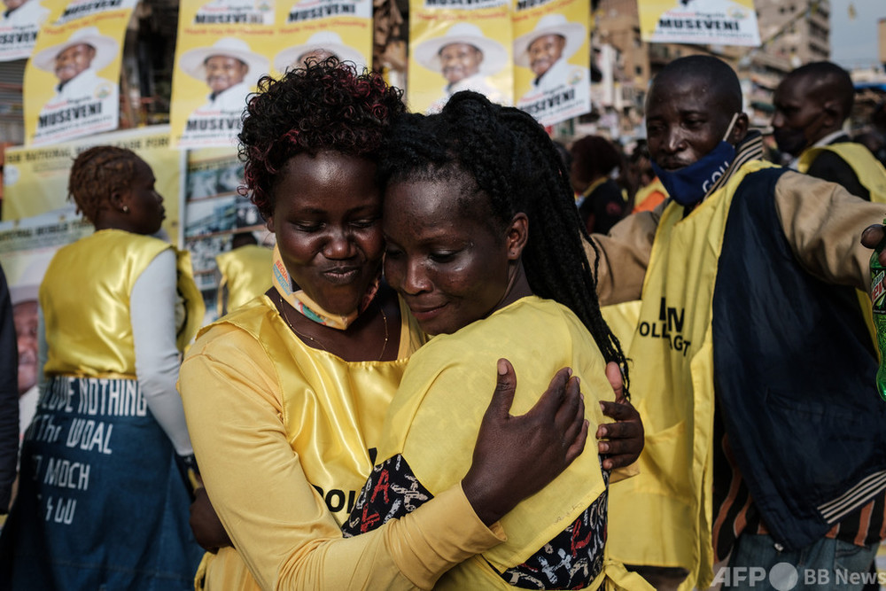 ウガンダ大統領選、長期政権の現職勝利 野党候補は不正主張