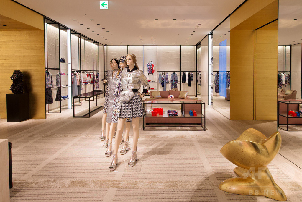 「シャネル」、心斎橋に西日本最大級ブティックオープン