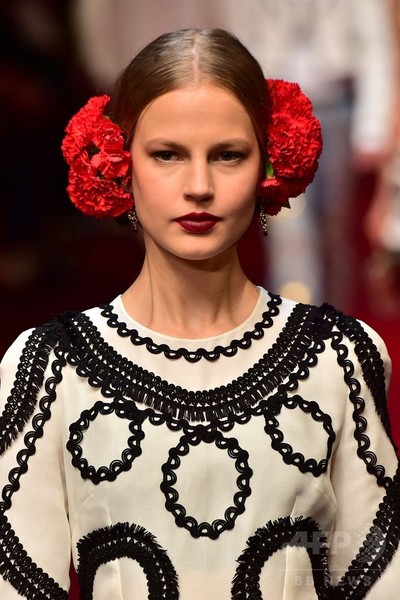 スペインによるシチリア侵攻から着想、「ドルチェ＆ガッバーナ」15年春夏