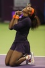 女子テニス、カタール・トータル・オープン（Qatar Total Open 2013）、準々決勝。試合に勝利し空を仰いで歓喜するセレーナ・ウィリアムス（Serena Williams、2013年2月15日撮影）。(c)AFP/AL-WATAN DOHA/KARIM JAAFAR
