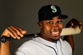 米大リーグ（MLB）のシアトル・マリナーズ（%%Seattle Mariners%%）は25日、キャンプが行われているアリゾナ州ピオリア（Peoria）でメディア向けのフォトデーを催した。写真はポーズをとるショーン・フィギンス（%%Chone Figgins%%）。（2010年2月25日撮影）(c)AFP/Getty Images/Ezra Shaw