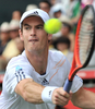 男子テニス、楽天ジャパンオープン（Rakuten Japan Open Tennis Championships 2012）は6日、東京の有明コロシアム（Ariake Coliseum）でシングルス準決勝が行われ、大会第1シードのアンディ・マレー（Andy Murray、英国）は3-6、7-6、6-7で第6シードのミロス・ラオニッチ（Milos Raonic、カナダ）に敗れた。

リターンを打つアンディ・マレー（2012年10月6日撮影）。(c)AFP/KAZUHIRO NOGI