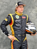 メルボルン（Melbourne）で開催された12F1開幕戦オーストラリアGP（Australian Grand Prix 2012）で写真撮影が行われ、各チームのドライバーが参加した。

キミ・ライコネン（Kimi Raikkonen）／ロータス（Lotus F1 Team）

誕生日：1979/10/17
通算優勝回数：18
通算獲得ポイント：579
グランプリ出走回数：157
ポールポジション獲得回数：16
表彰台：62
F1初出走：2001年オーストラリアGP
最高成績：優勝
2011年総合成績：-

2001年にザウバー（Sauber）でF1デビューを果たし、その後マクラーレン・メルセデス（McLaren-Mercedes）に5年間在籍したライコネンは、ミハエル・シューマッハ（Michael Schumacher）の後釜としてフェラーリ（Ferrari）に移籍した07年に世界王者に輝いた。09年からは世界ラリー選手権（WRC）に参戦し、12年からF1復帰を果たしている。

ポーズをとるキミ・ライコネン（2012年3月15日撮影）。(c)AFP/Paul CROCK