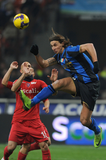 インテル カリアリとホームで引き分ける