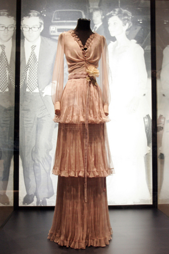 英V&A博物館で大規模なハリウッドの衣装展開催へ