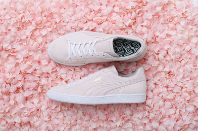 「プーマ」桜で染色したスウェードスニーカー、25日発売