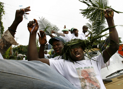 シエラレオネで大統領・総選挙、国連軍撤収後初