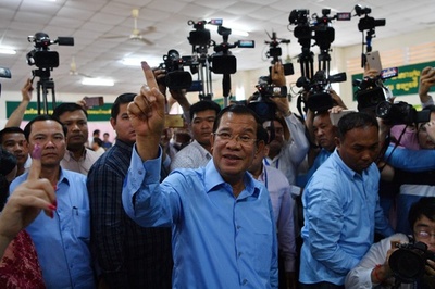 カンボジア総選挙、与党が予想通りの圧勝 最大野党解党で対抗勢力なく
