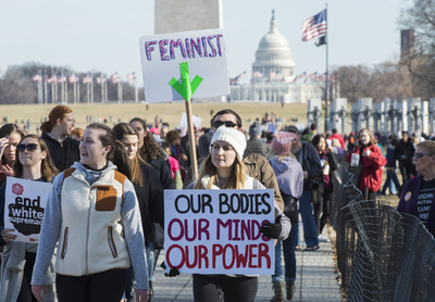 トランプ大統領就任1周年、各地で抗議の「女性の行進」