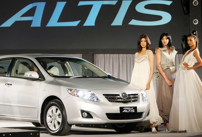 トヨタ・キルロスカ・モーター、インドで「カローラアルティス」発売