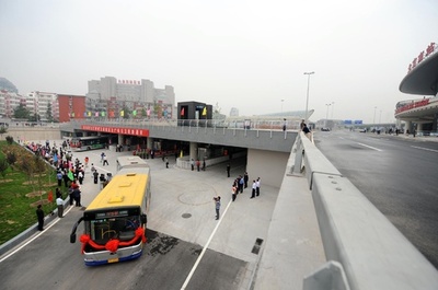 中国の駅周辺の交通状況、9割が「生活上不便」 調査