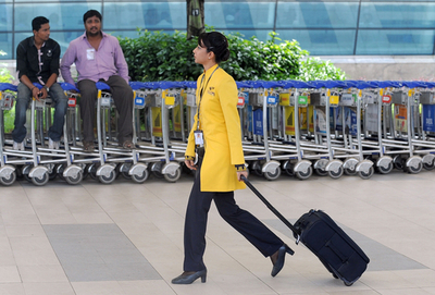 大手航空会社のパイロットら430人が病欠スト、同僚の不当解雇に抗議 インド