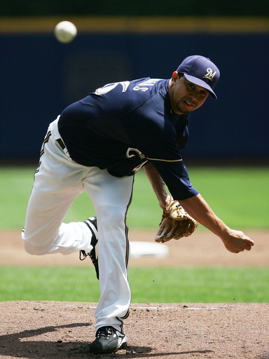 ブルワーズ ジャイアンツを降す