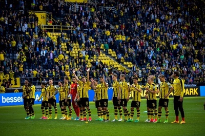 ドルトムントが誤審続いた上位対決制し3位浮上